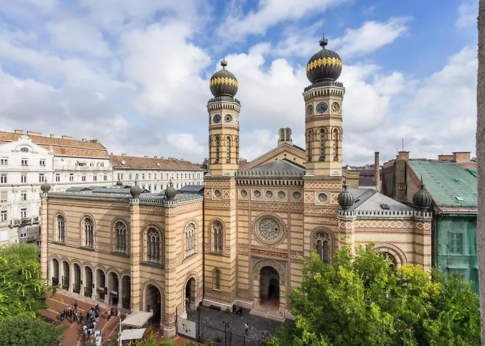 Breathless Panorama Synagogue Elegant Attic Free Parking Reservation Needed Lägenhet