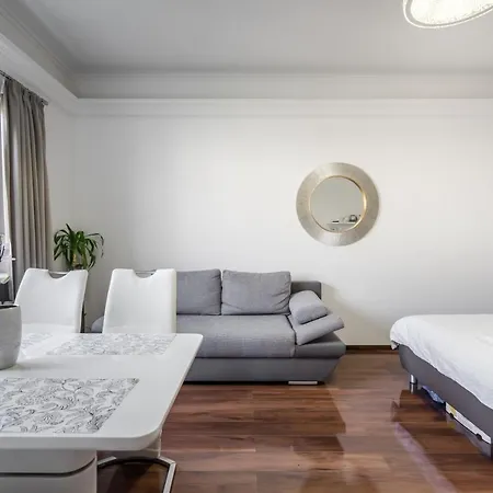 Breathless Panorama Synagogue Elegant Attic Free Parking Reservation Needed Апартаменты *