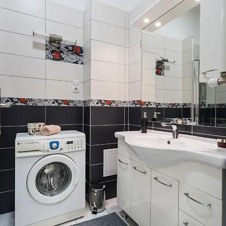 Breathless Panorama Synagogue Elegant Attic Free Parking Reservation Needed * Budapesta