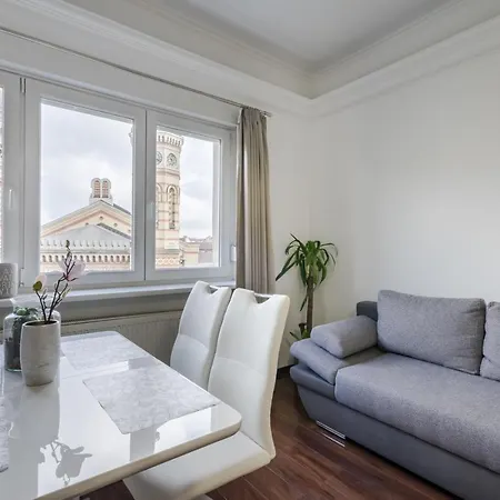 Апартаменты Breathless Panorama Synagogue Elegant Attic Free Parking Reservation Needed *
