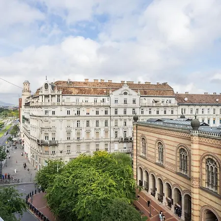 Апартаменты Breathless Panorama Synagogue Elegant Attic Free Parking Reservation Needed