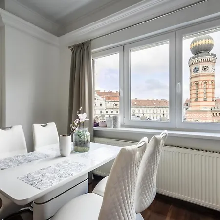 Breathless Panorama Synagogue Elegant Attic Free Parking Reservation Needed * Будапешт