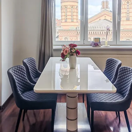 Breathless Panorama Synagogue Elegant Attic Free Parking Reservation Needed 公寓