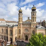 Breathless Panorama Synagogue Elegant Attic Free Parking Reservation Needed アパート